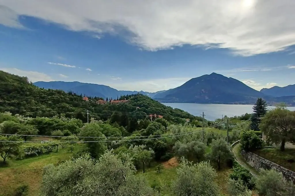 Casa Oliva: Stunning Views And Green Surroundings Perledo 0*,  Italy